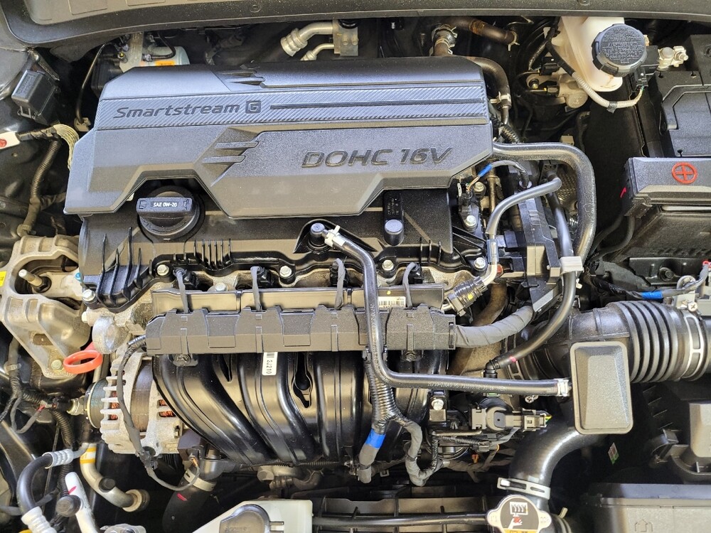 2024 Hyundai Elantra in Lexington, KY 40509 - 18135849 30