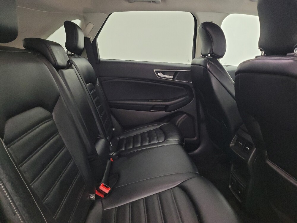 2019 Ford Edge in Louisville, KY 40258 - 18135855 19