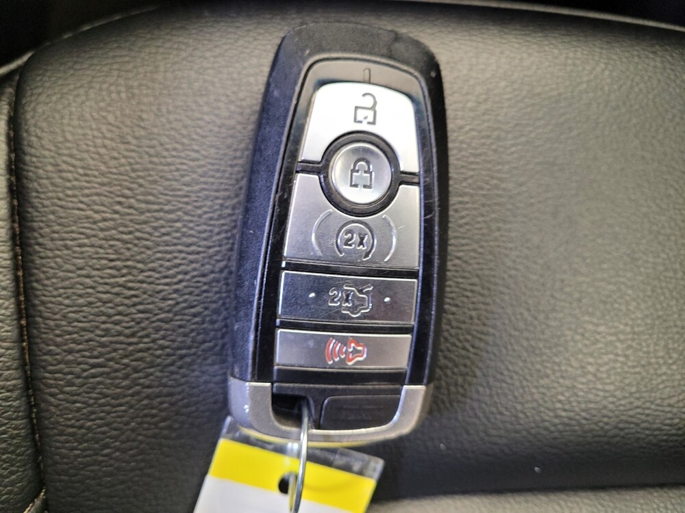 2019 Ford Edge in Louisville, KY 40258 - 18135855 32