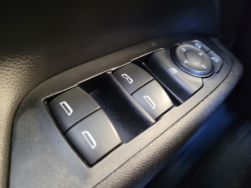 2019 Chevrolet Equinox in Cincinnati, OH 45255 - 18135856 27