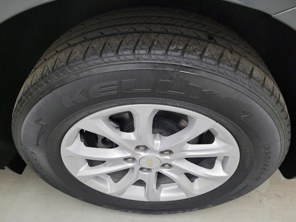 2019 Chevrolet Equinox in Cincinnati, OH 45255 - 18135856 31