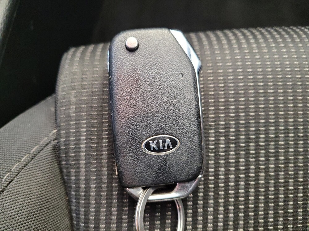 2020 Kia Forte in Cincinnati, OH 45255 - 18135862 32