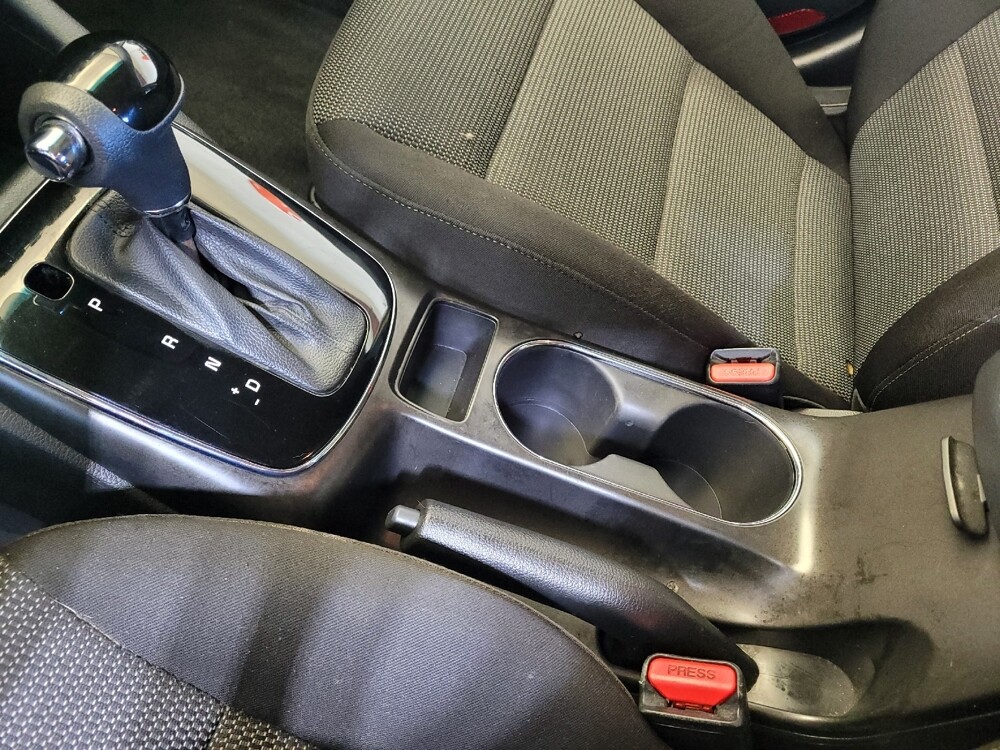 2017 Kia Forte in Louisville, KY 40258 - 18135863 26