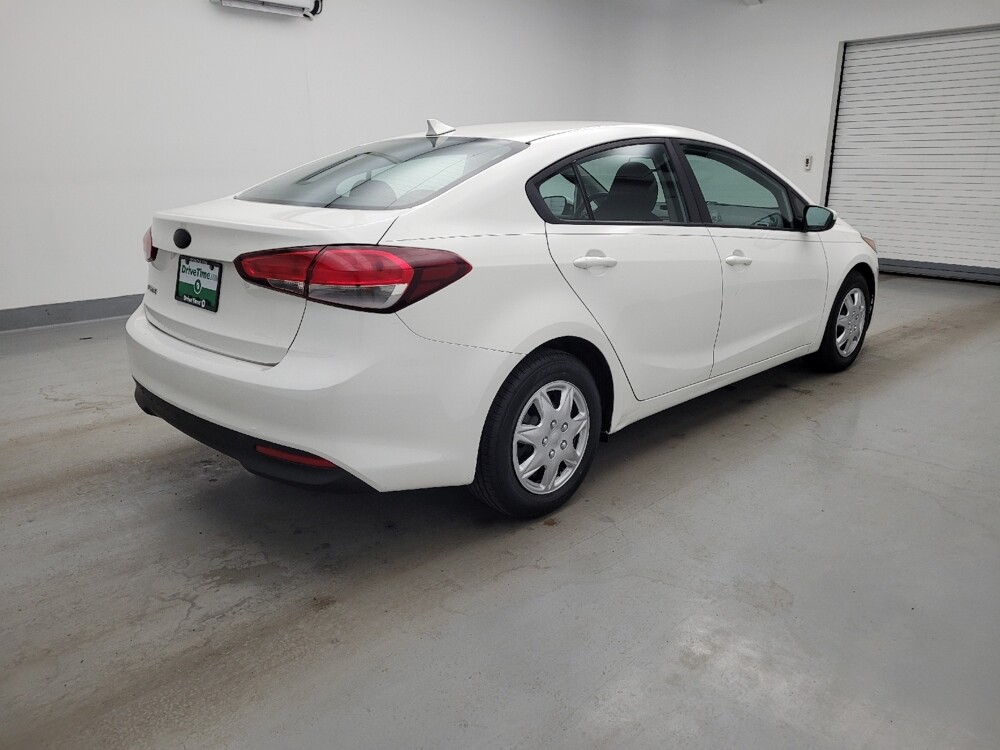 2017 Kia Forte in Louisville, KY 40258 - 18135863 10