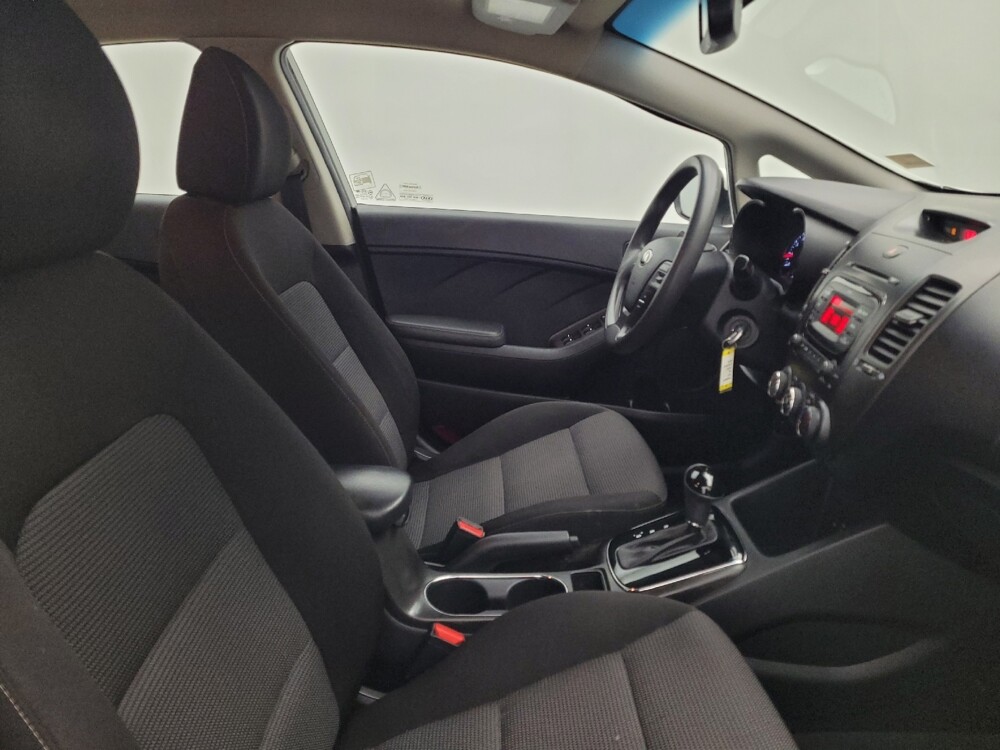 2017 Kia Forte in Louisville, KY 40258 - 18135863 21