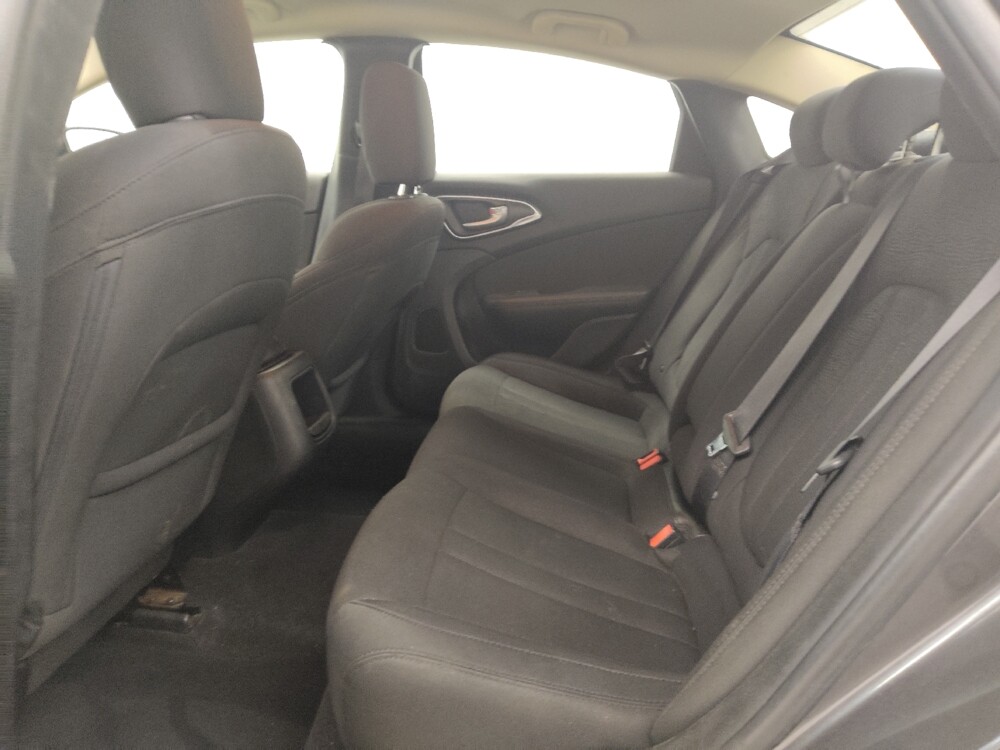 2017 Chrysler 200 in St. Louis, MO 63136 - 18135869 18