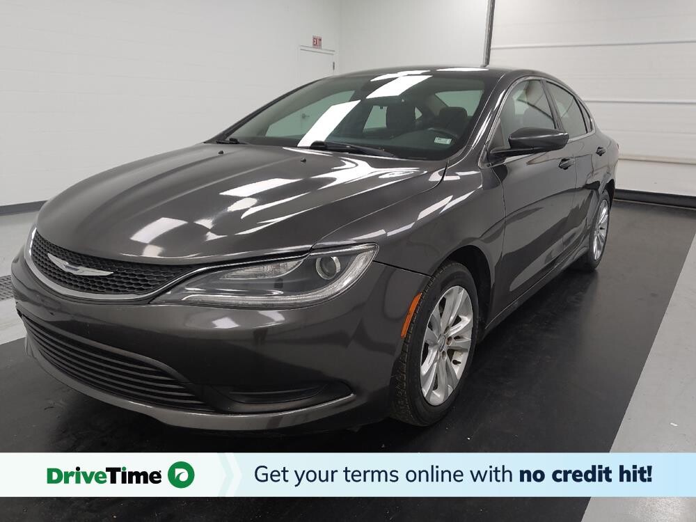 2017 Chrysler 200 in St. Louis, MO 63136 - 18135869