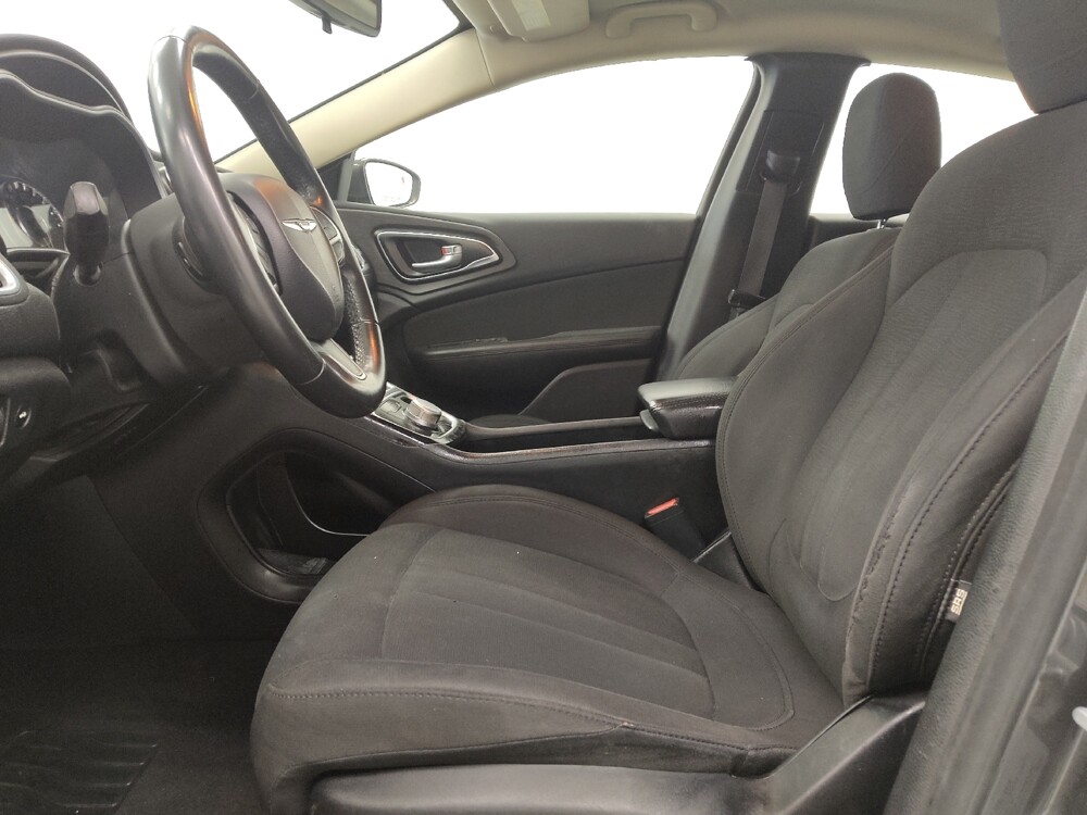 2017 Chrysler 200 in St. Louis, MO 63136 - 18135869 17