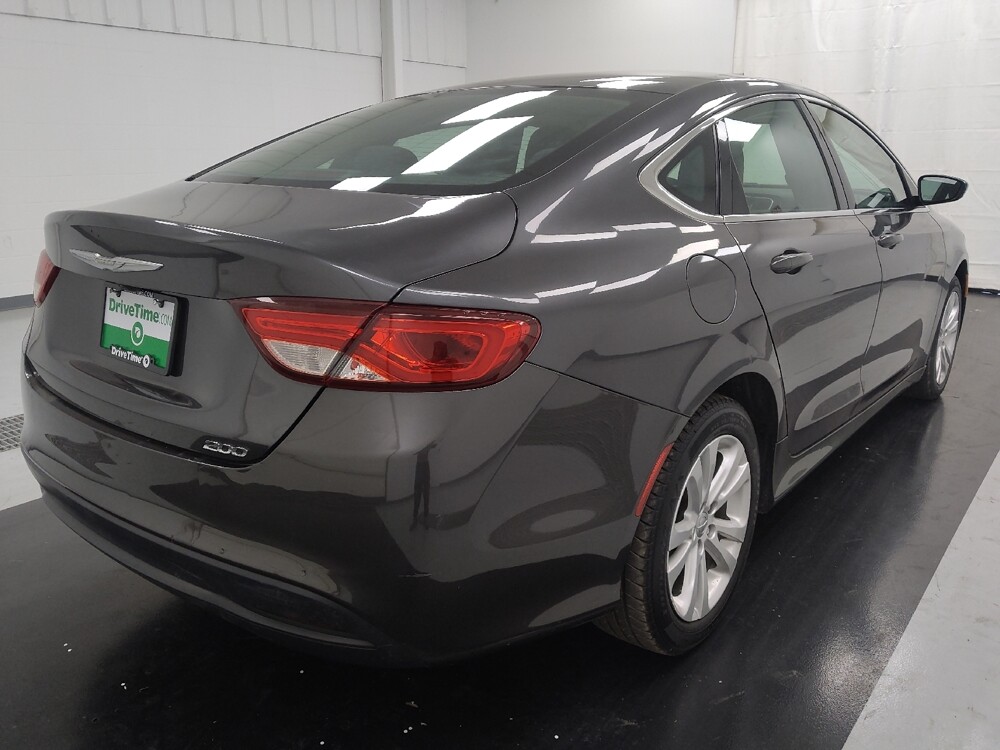 2017 Chrysler 200 in St. Louis, MO 63136 - 18135869 9