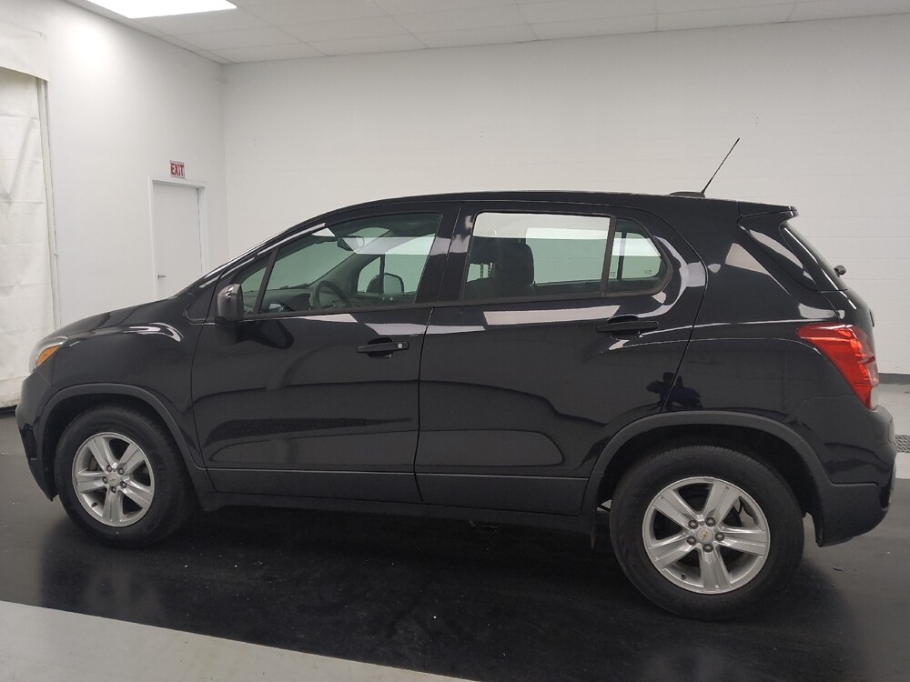 2020 Chevrolet Trax in St. Louis, MO 63136 - 18135870 3