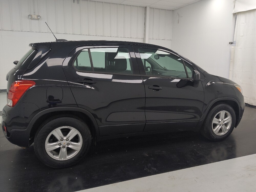 2020 Chevrolet Trax in St. Louis, MO 63136 - 18135870 10