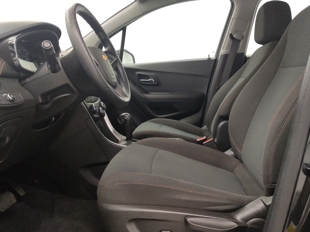 2020 Chevrolet Trax in St. Louis, MO 63136 - 18135870 17