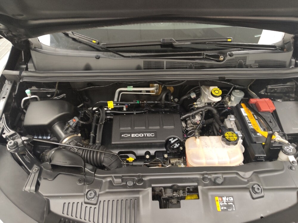 2020 Chevrolet Trax in St. Louis, MO 63136 - 18135870 30