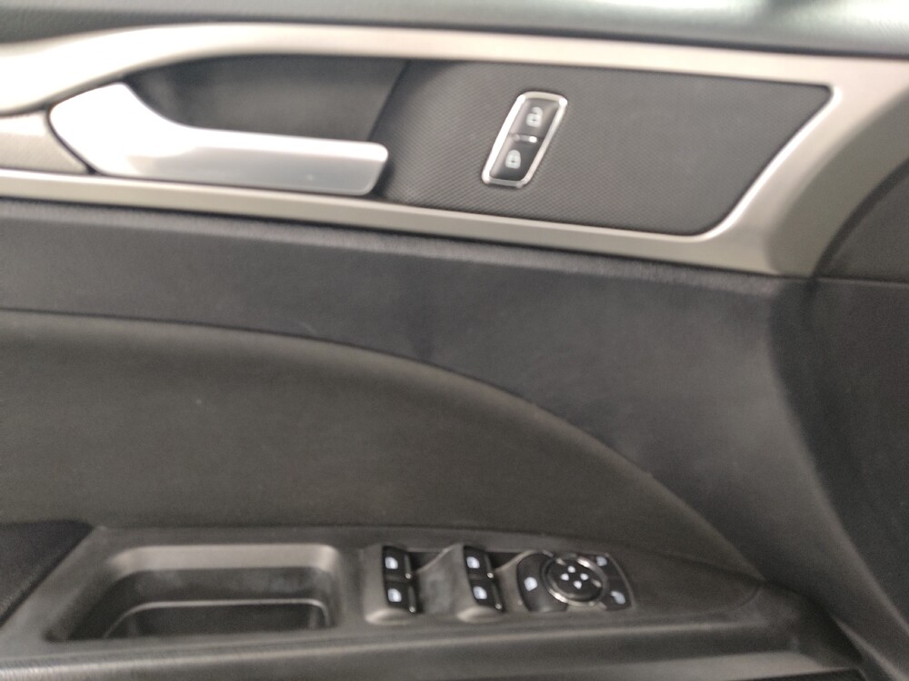 2020 Ford Fusion in St. Louis, MO 63136 - 18135871 27