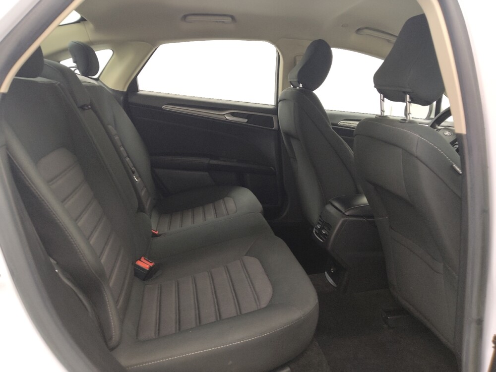 2020 Ford Fusion in St. Louis, MO 63136 - 18135871 19