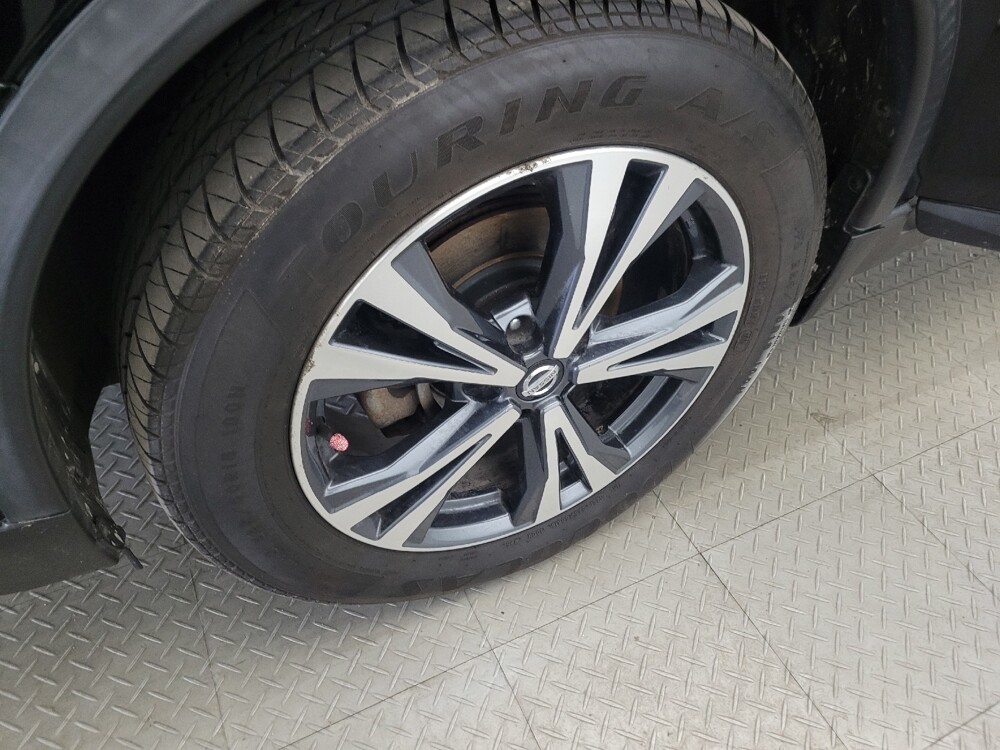 2017 Nissan Rogue in Pittsburgh, PA 15236 - 18135879 31