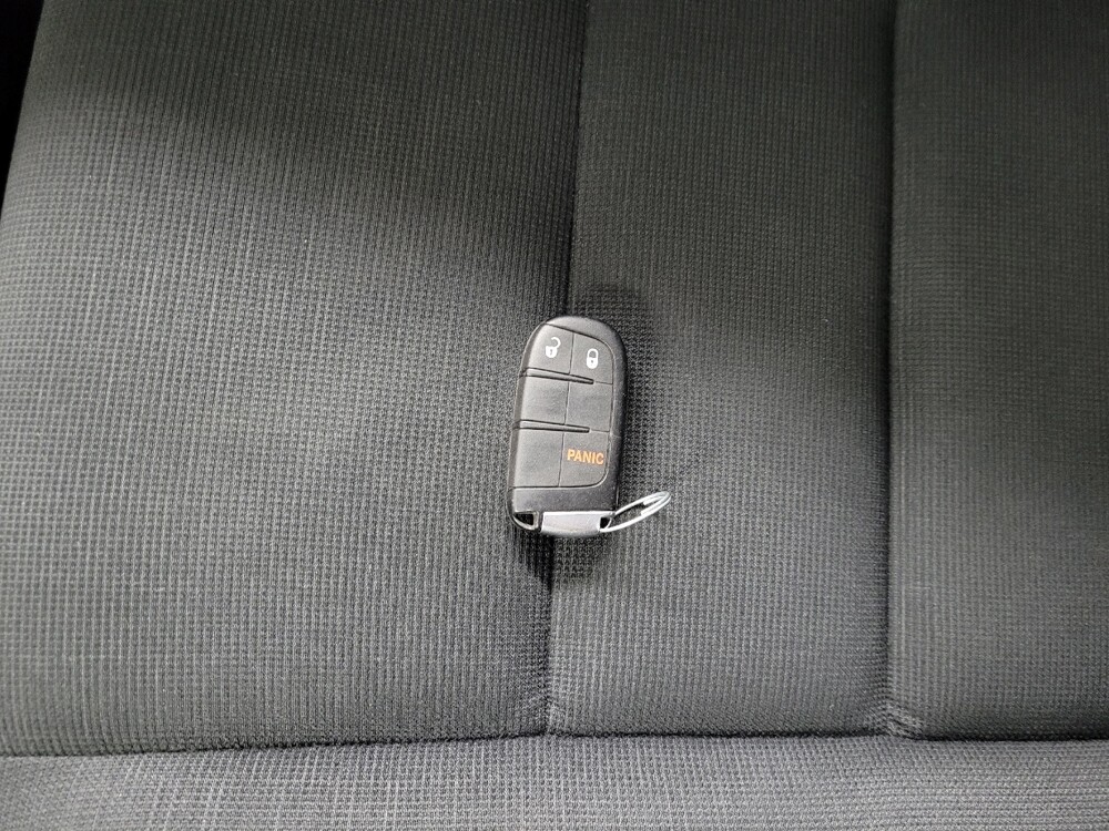 2016 Jeep Grand Cherokee in Allentown, PA 18103 - 18135891 32