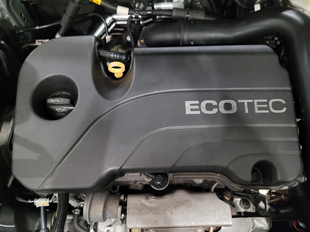 2021 Chevrolet Equinox in Richmond, VA 23235 - 18135895 30