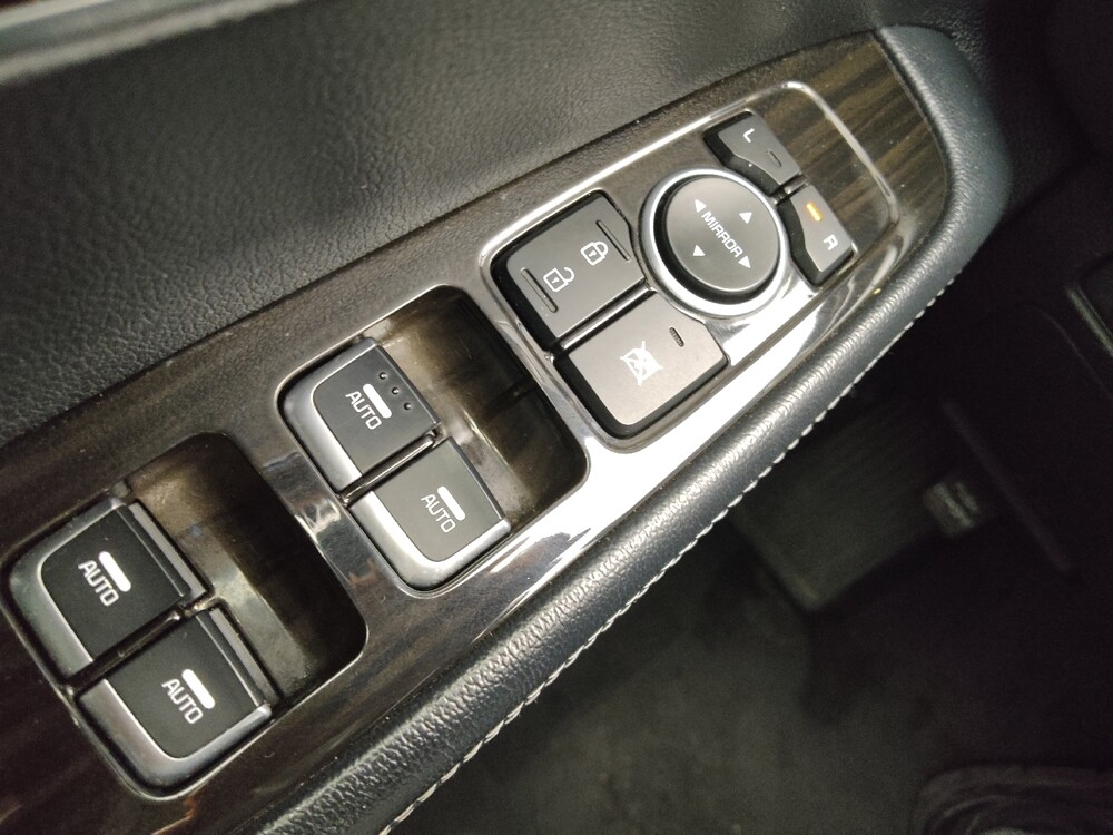 2020 Kia Sorento in Springfield, MO 65807 - 18135903 27