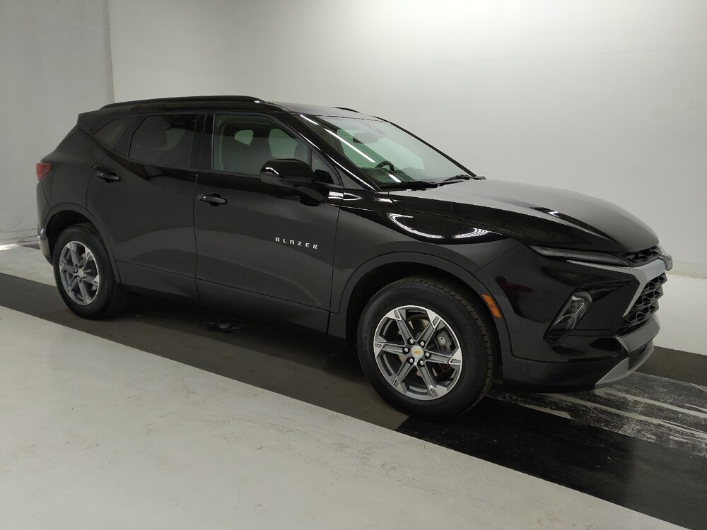 2024 Chevrolet Blazer in St. Louis, MO 63125 - 18135906 11