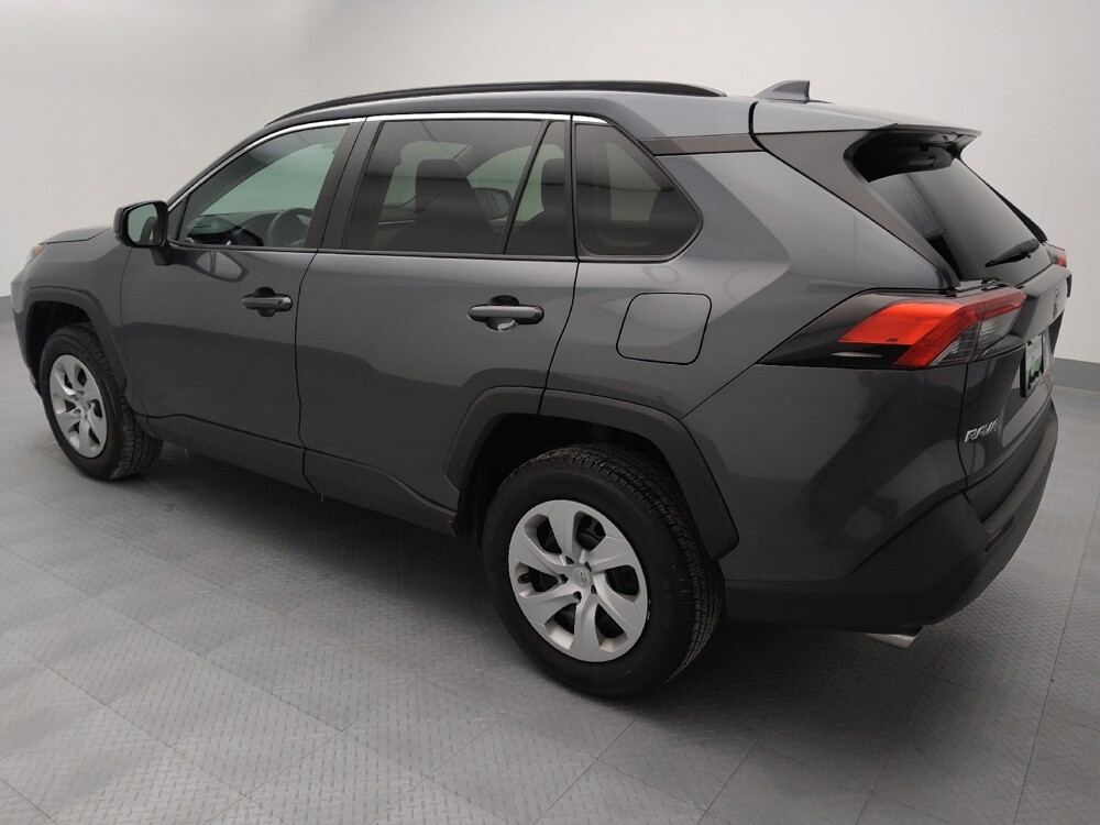 2019 Toyota RAV4 in Independence, MO 64055 - 18135907 3