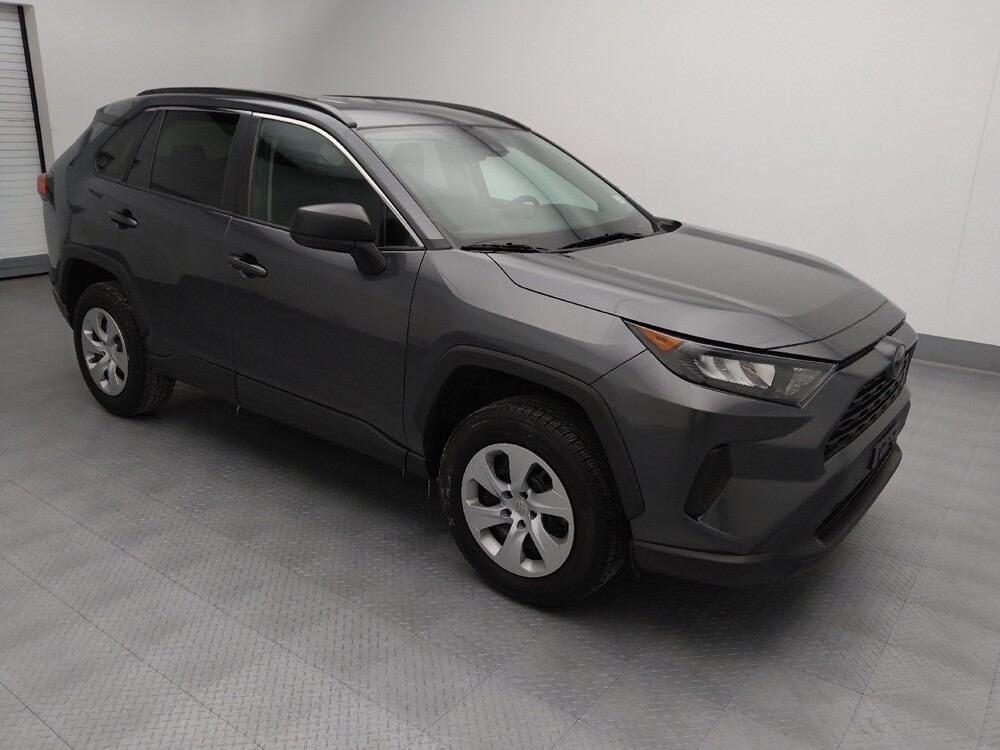 2019 Toyota RAV4 in Independence, MO 64055 - 18135907 11