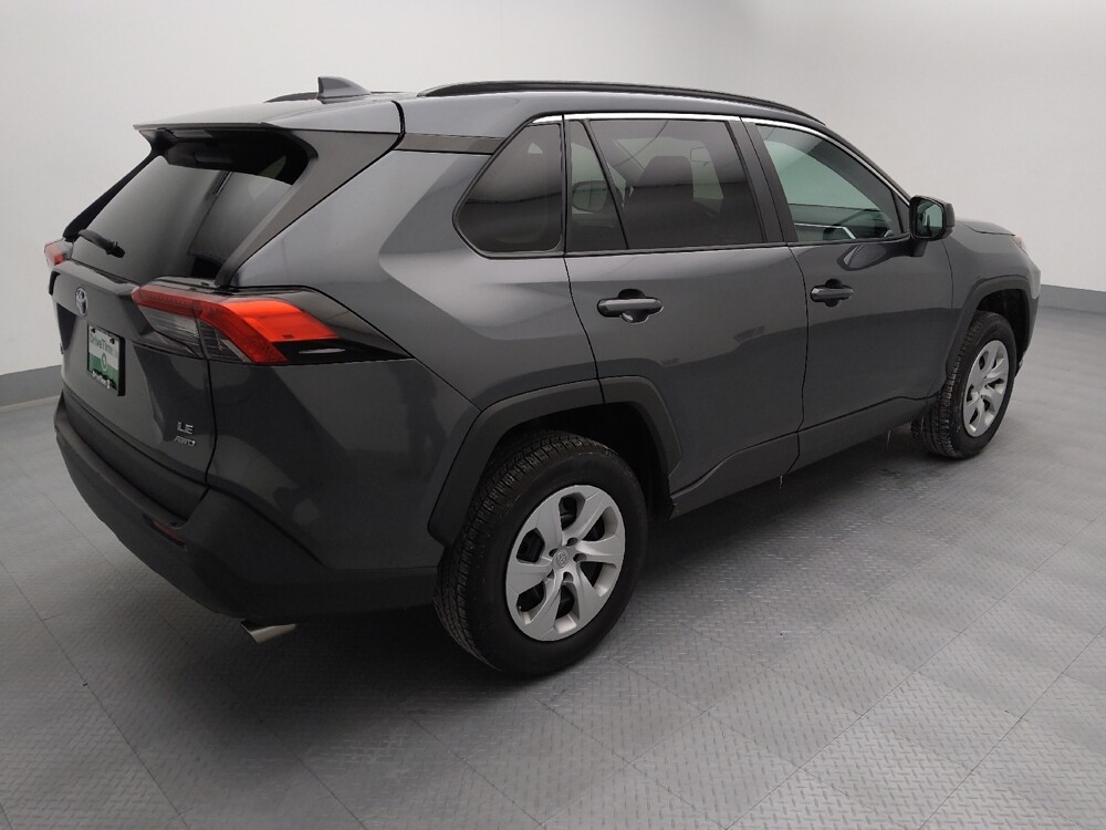 2019 Toyota RAV4 in Independence, MO 64055 - 18135907 10