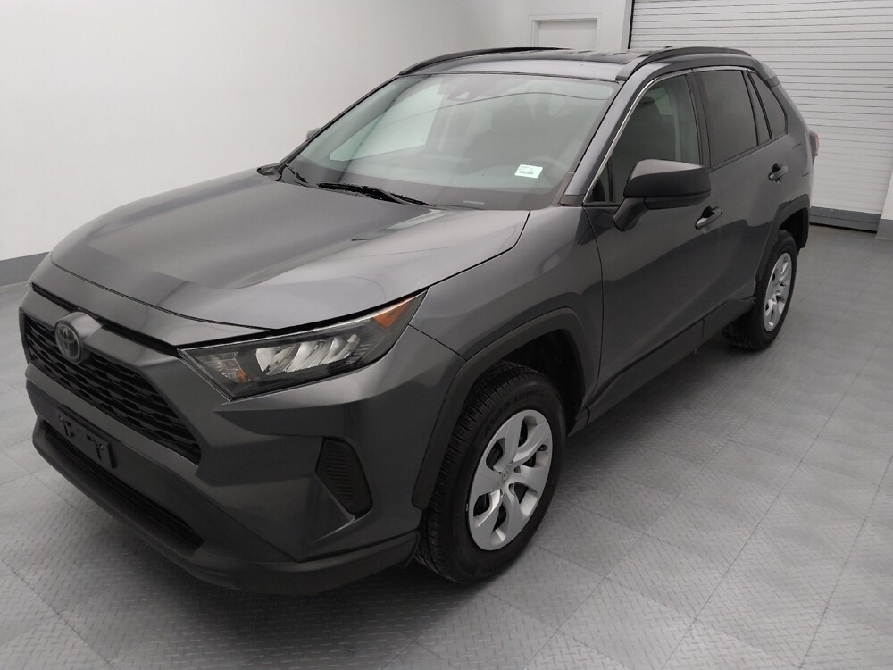 2019 Toyota RAV4 in Independence, MO 64055 - 18135907 2