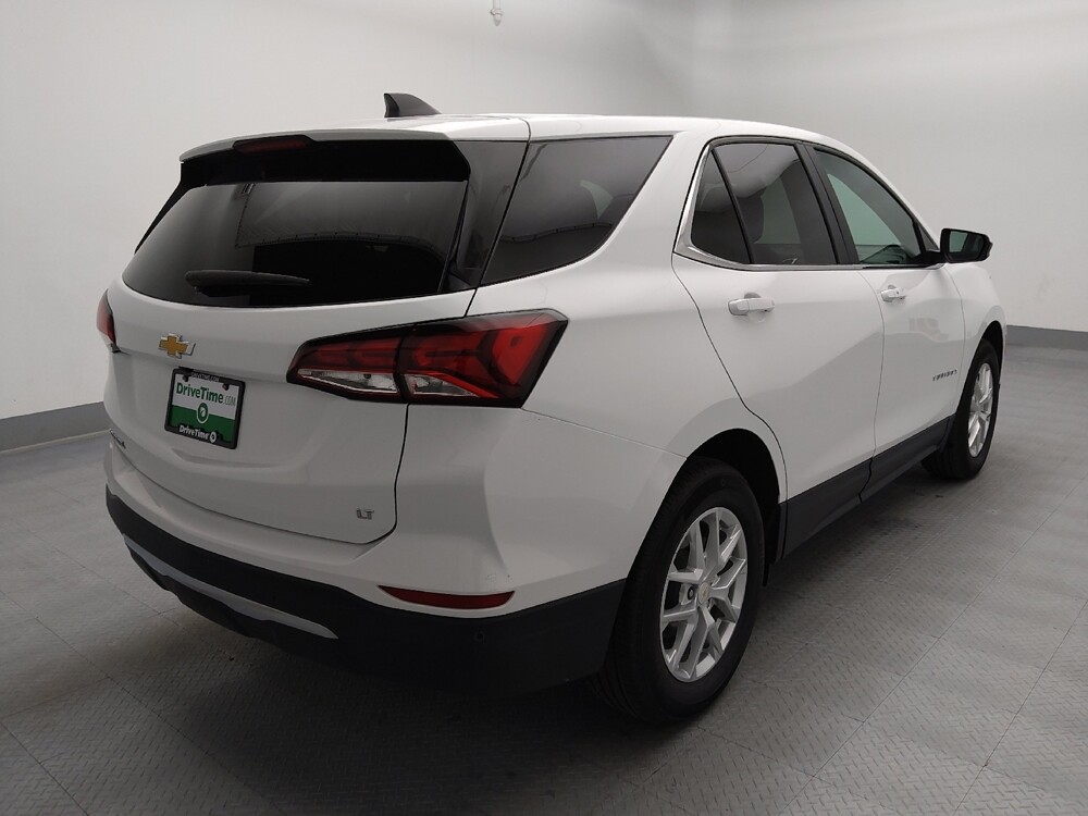 2024 Chevrolet Equinox in Wichita, KS 67207 - 18135913 9