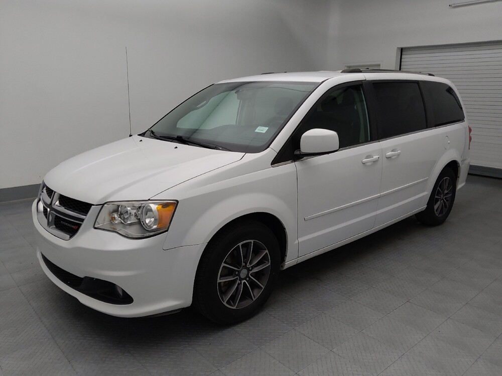 2017 Dodge Grand Caravan in Gladstone, MO 64118 - 18135914 2