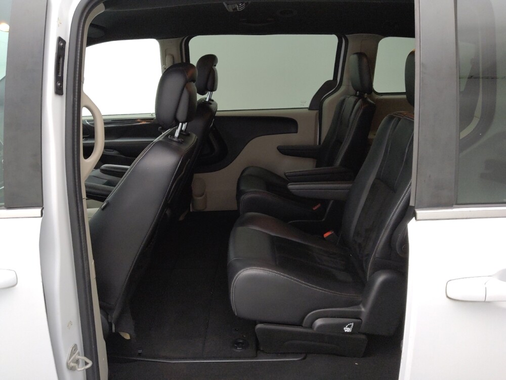 2017 Dodge Grand Caravan in Gladstone, MO 64118 - 18135914 18