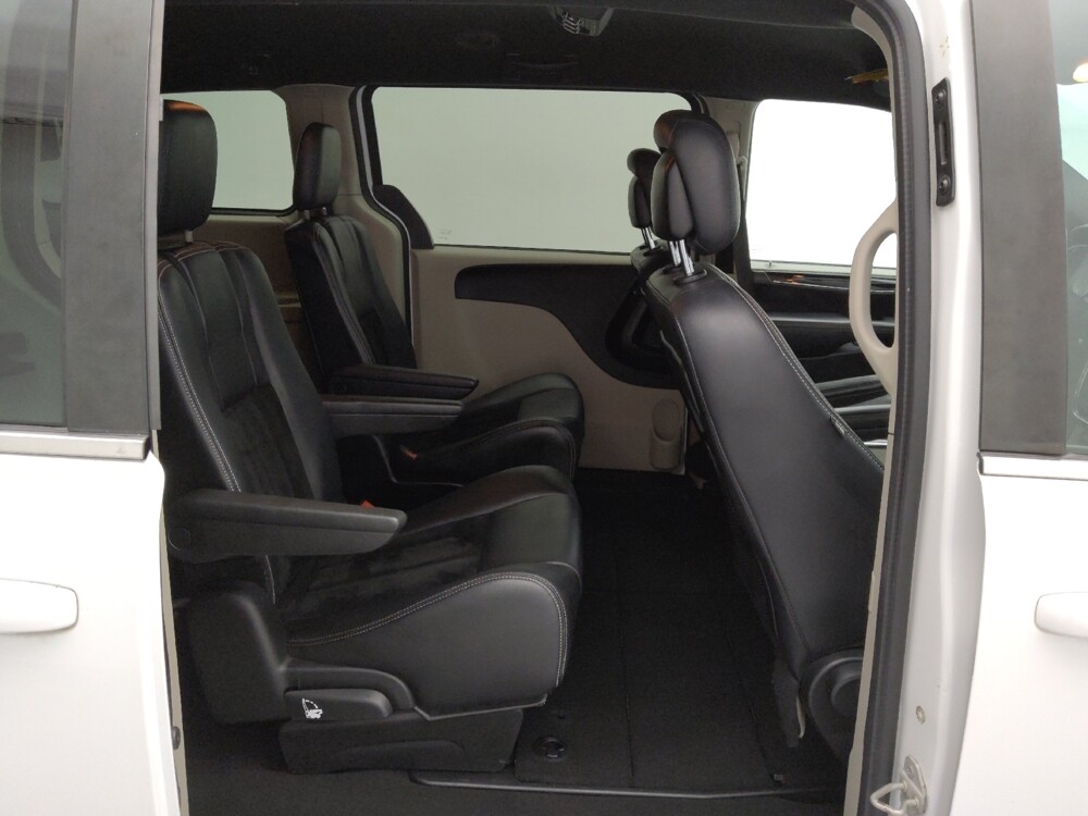 2017 Dodge Grand Caravan in Gladstone, MO 64118 - 18135914 19