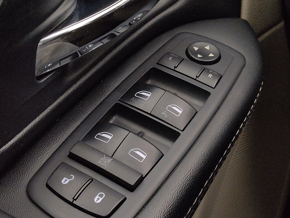 2017 Dodge Grand Caravan in Gladstone, MO 64118 - 18135914 27