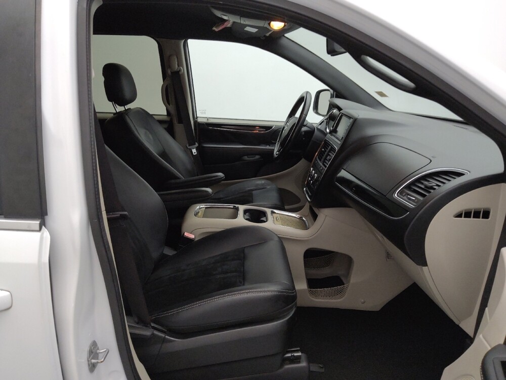 2017 Dodge Grand Caravan in Gladstone, MO 64118 - 18135914 21