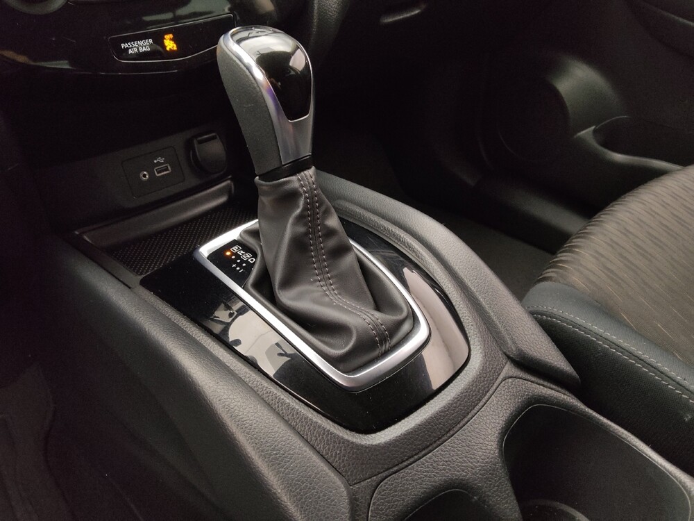 2018 Nissan Rogue in Gladstone, MO 64118 - 18135916 26