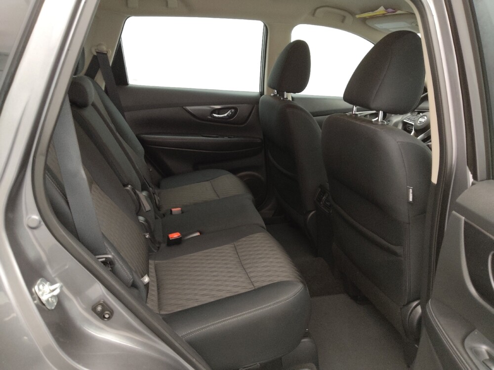 2018 Nissan Rogue in Gladstone, MO 64118 - 18135916 19