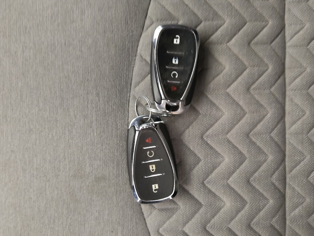 2022 Chevrolet Equinox in Wichita, KS 67207 - 18135917 32