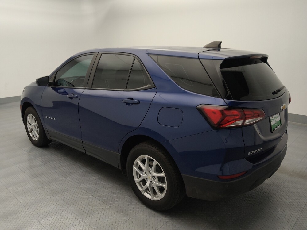 2022 Chevrolet Equinox in Wichita, KS 67207 - 18135917 3