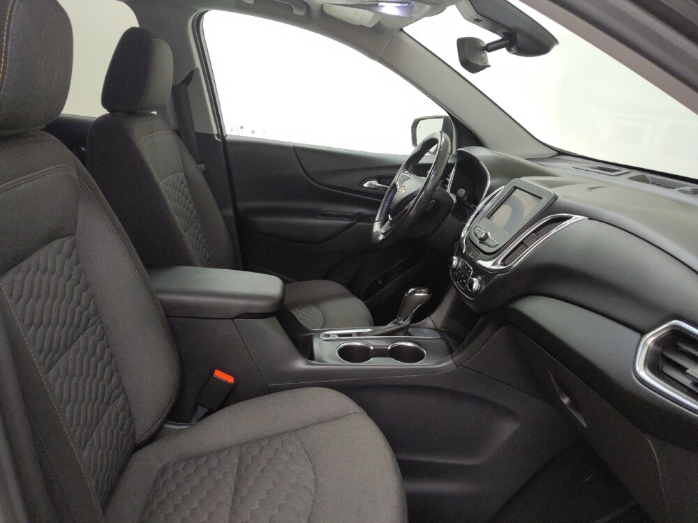 2020 Chevrolet Equinox in St. Louis, MO 63125 - 18135921 21