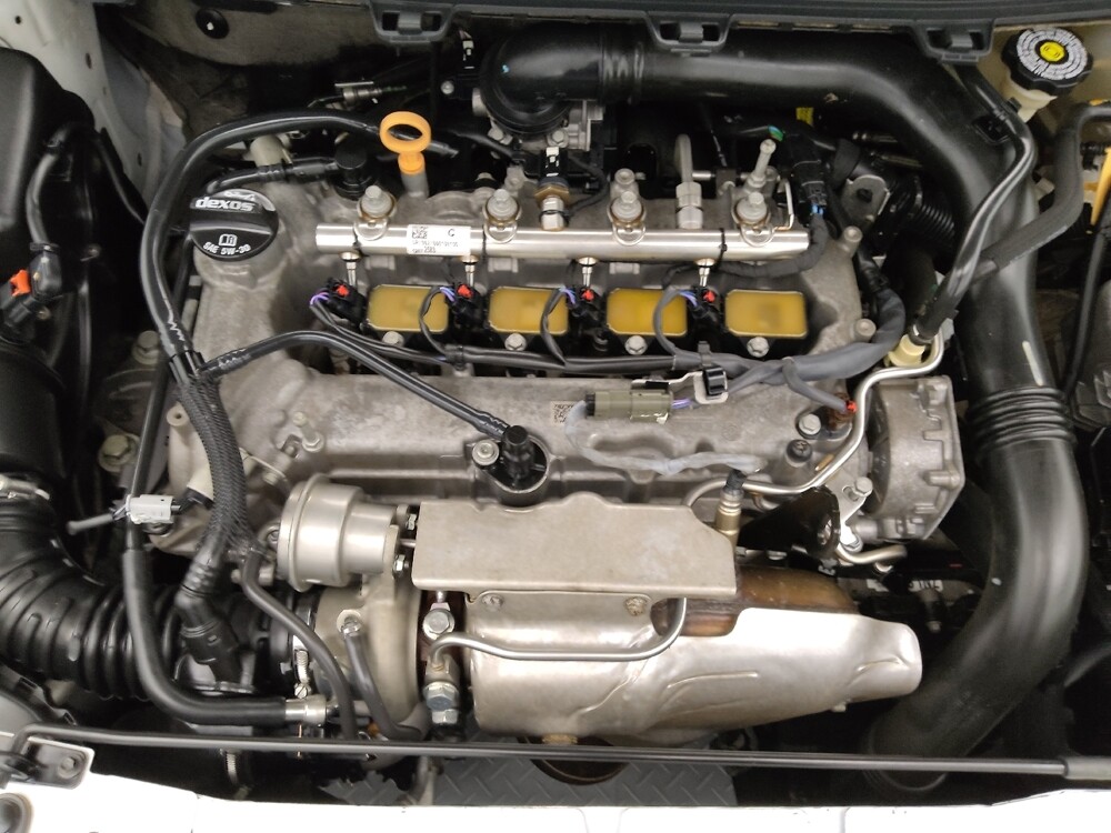 2017 Chevrolet Cruze in Topeka, KS 66611 - 18135924 30