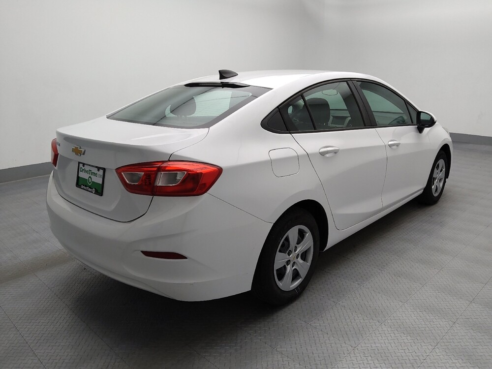 2017 Chevrolet Cruze in Topeka, KS 66611 - 18135924 9