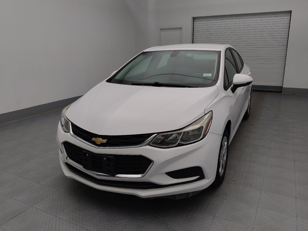 2017 Chevrolet Cruze in Topeka, KS 66611 - 18135924 15