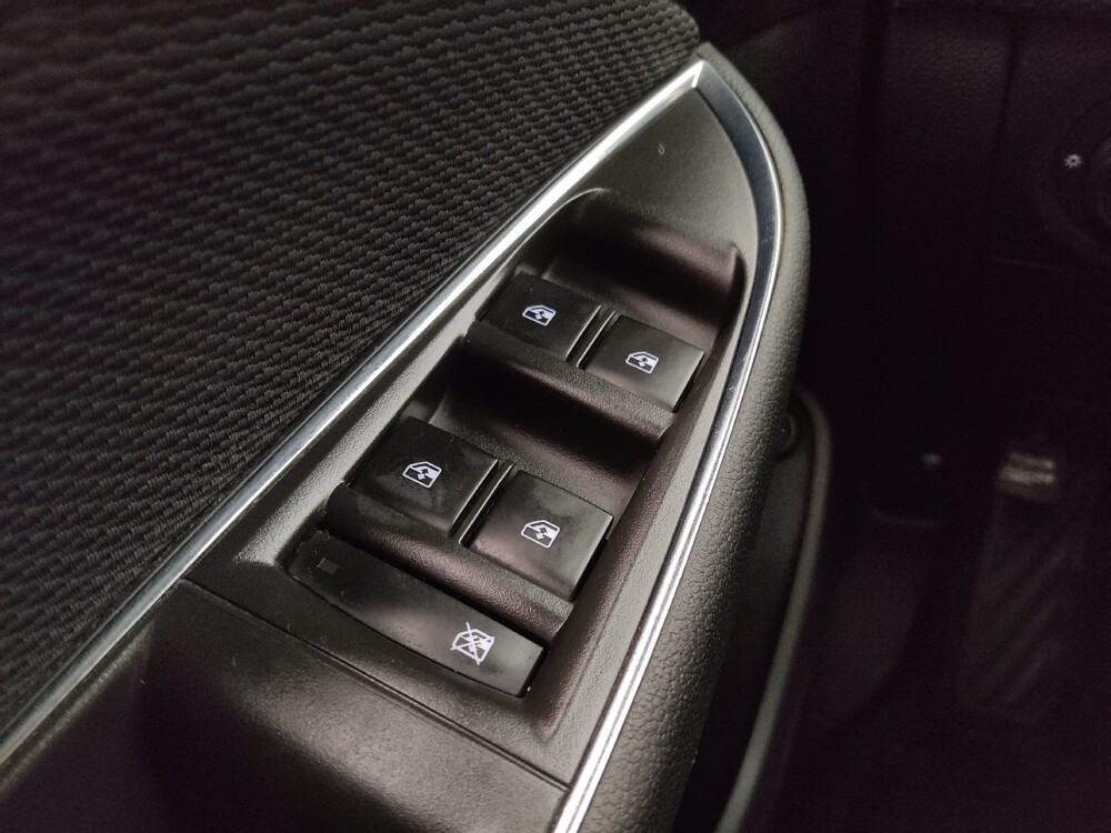 2017 Chevrolet Cruze in Topeka, KS 66611 - 18135924 27