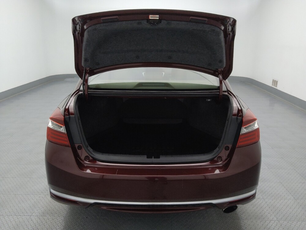 2017 Honda Accord in Springfield, MO 65807 - 18135926 29