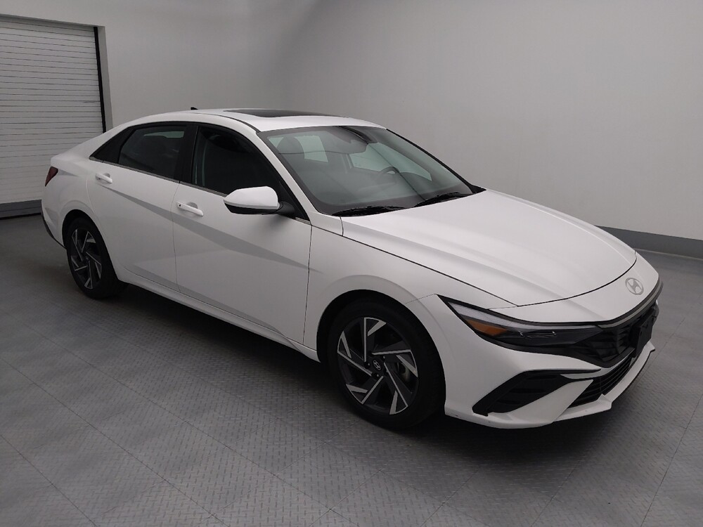 2025 Hyundai Elantra in Independence, MO 64055 - 18135928 11