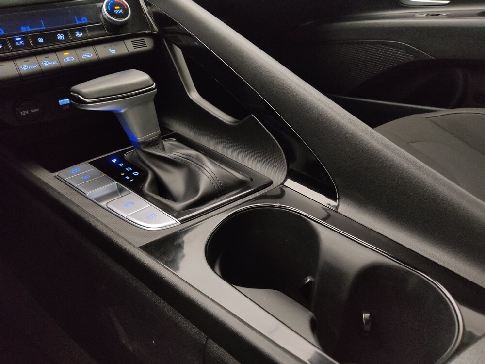 2025 Hyundai Elantra in Independence, MO 64055 - 18135928 26