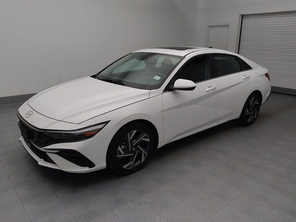 2025 Hyundai Elantra in Independence, MO 64055 - 18135928 2