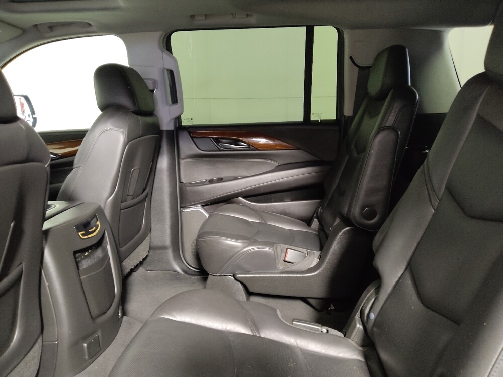 2019 Cadillac Escalade ESV in Midlothian, IL 60445 - 18135931 18