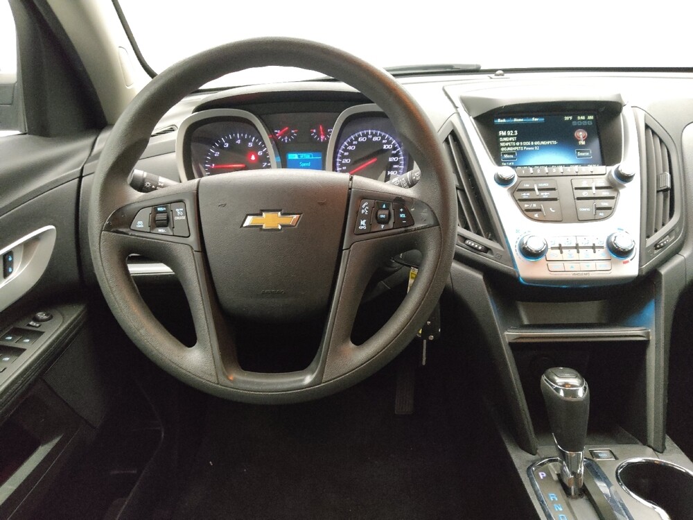 2017 Chevrolet Equinox in Lombard, IL 60148 - 18135936 22