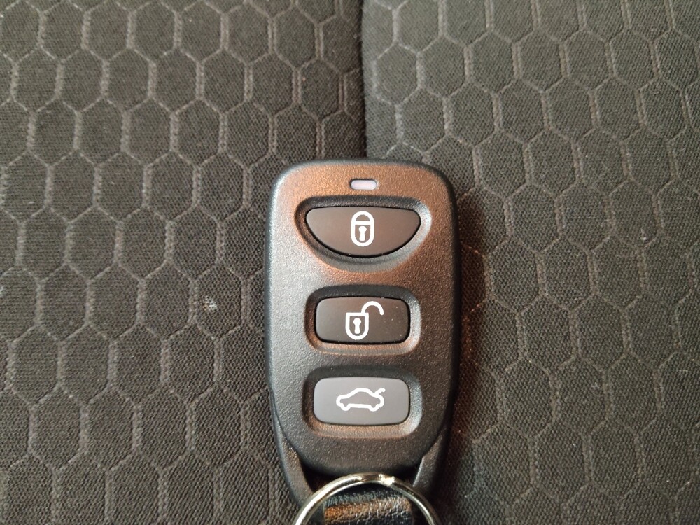 2020 Hyundai Elantra in Lombard, IL 60148 - 18135940 32